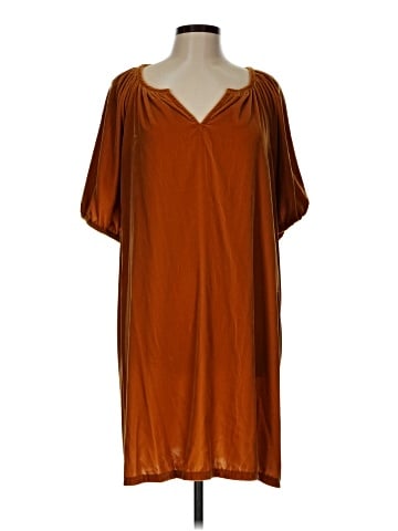 Old Navy Casual Dress (view 1)