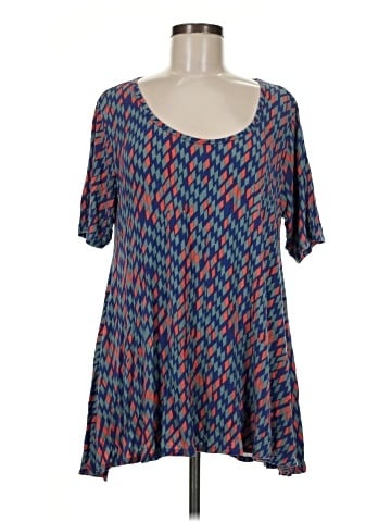 Lularoe Short Sleeve T-Shirt (view 1)