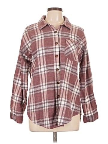 Maurices Long Sleeve Button-Down Shirt (view 1)