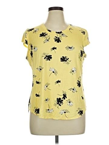 Nue Options Sleeveless T-Shirt (view 1)