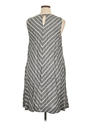 Liz Claiborne Casual Dress (view 2)