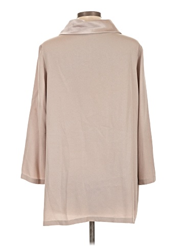 CW 3/4 Sleeve Top (view 2)