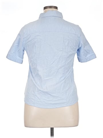 Lee Short Sleeve Button-Down Shirt (view 2)