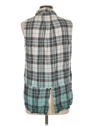 Rock & Republic Sleeveless Button-Down Shirt (view 2)