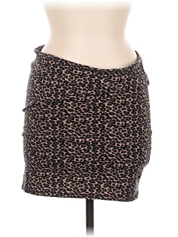 Xhilaration Casual Skirt (view 1)