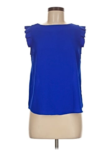 Monteau Sleeveless T-Shirt (view 1)