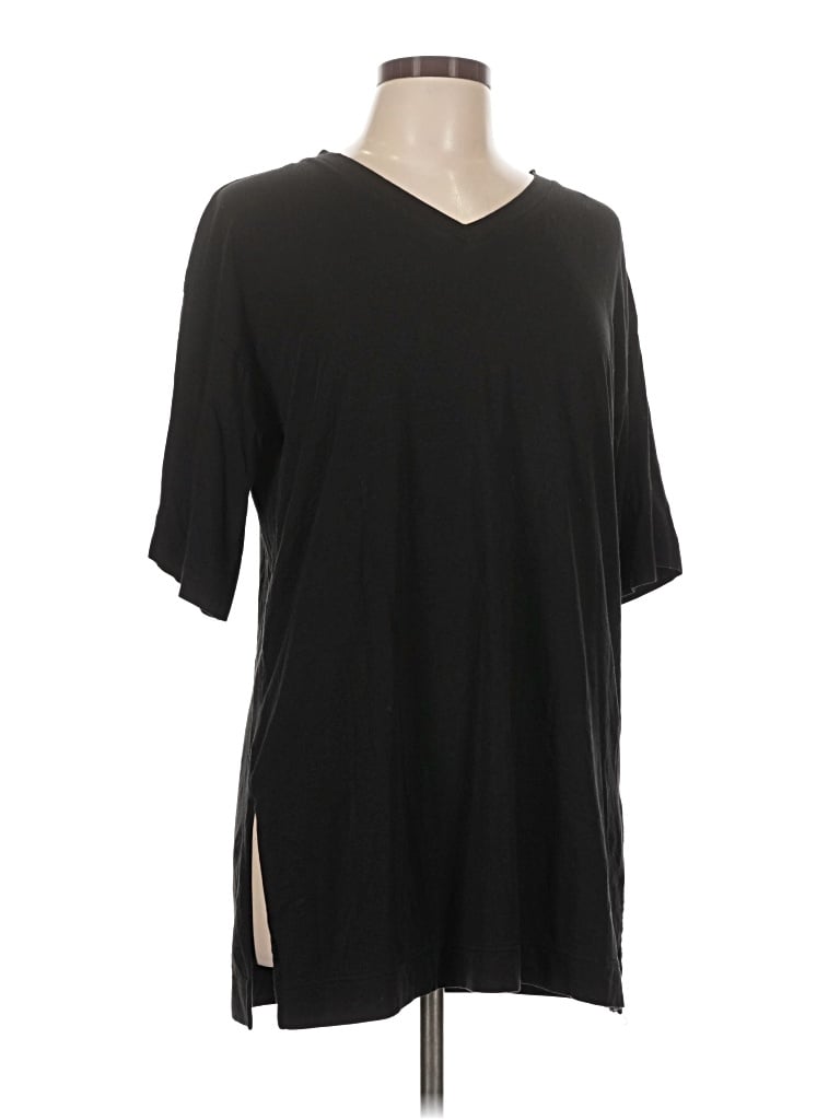 Pre-owned Uniqlo Short Sleeve T-shirt In Black