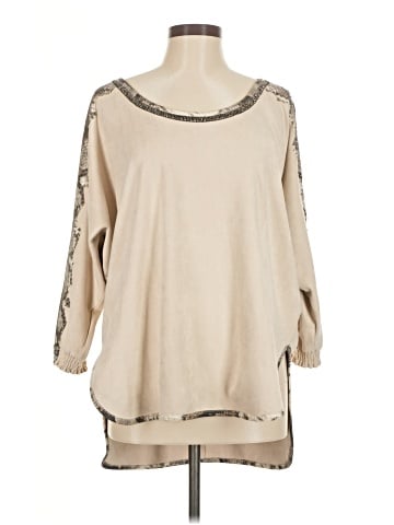 Alberto Makali Poncho (view 1)