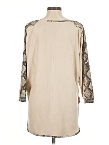 Alberto Makali Poncho (view 2)
