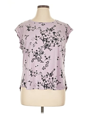 Elle Sleeveless T-Shirt (view 1)
