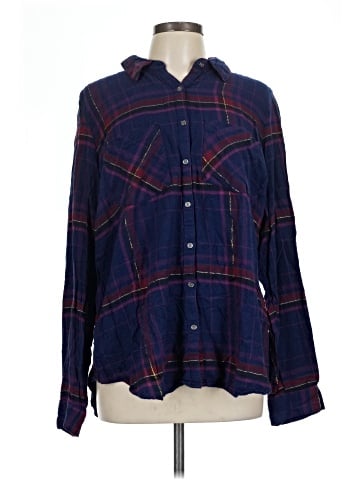 Maurices Long Sleeve Button-Down Shirt (view 1)