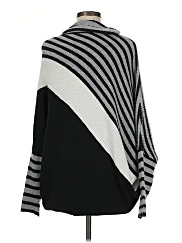 I.N. Studio Poncho (view 2)