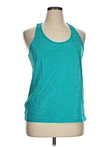 Jennifer Lopez Sleeveless Top (view 1)