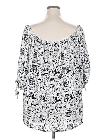 Elizabeth 3/4 Sleeve Blouse (view 2)