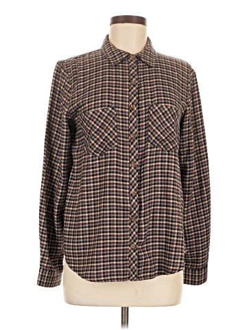 Maurices Long Sleeve Button-Down Shirt (view 1)