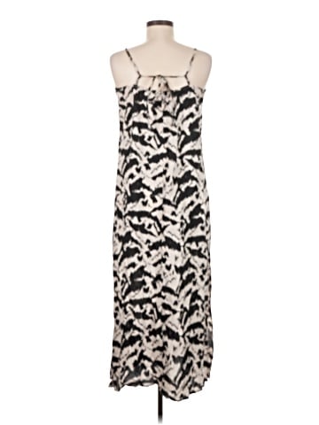 Old Navy Casual Dress (view 2)