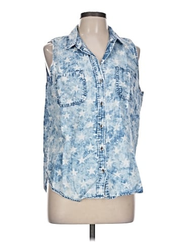 Rock & Republic Sleeveless Button-Down Shirt (view 1)
