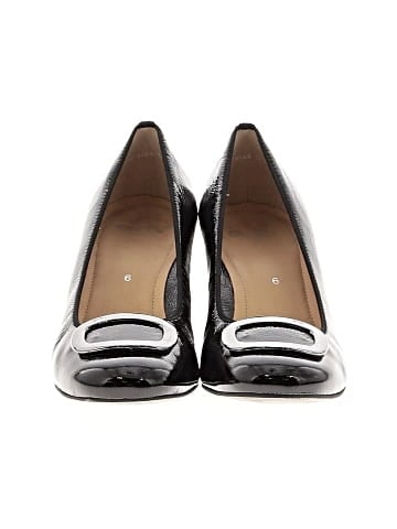 Ara Heels (view 2)