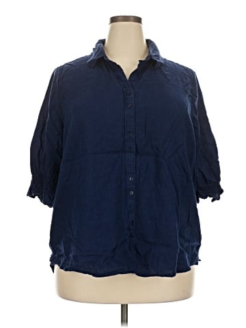 Crown & Ivy 3/4 Sleeve Button-Down Shirt (view 1)