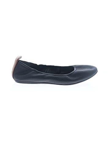 Mercedes Castillo Flats (view 1)