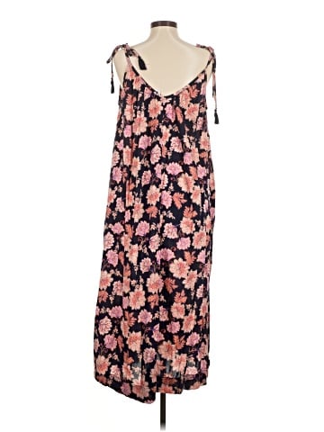 Old Navy Casual Dress (view 2)