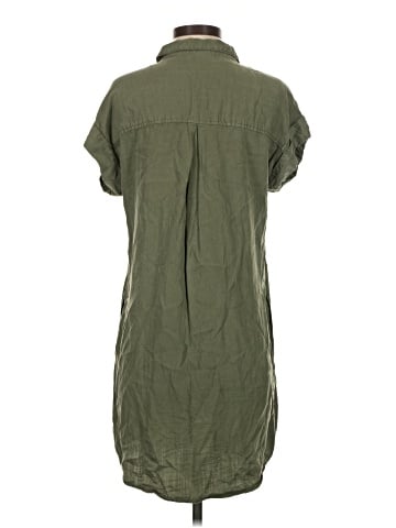Velvet Heart Short Sleeve Button-Down Shirt (view 2)