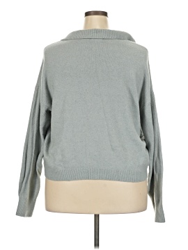 Old Navy Pullover Sweater (view 2)