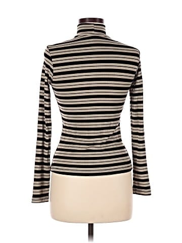 Bisou Bisou Long Sleeve Turtleneck (view 2)