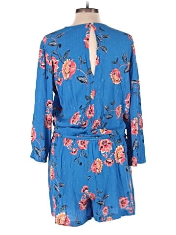 LOFT Beach Casual Dress (view 2)