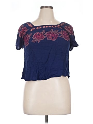 Cloud Chaser Short Sleeve Top (view 1)