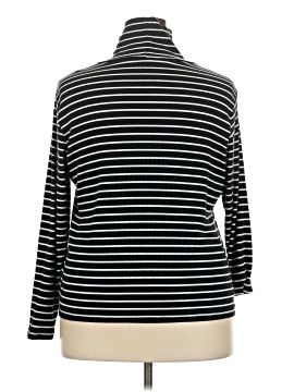 Old Navy Long Sleeve Turtleneck (view 2)
