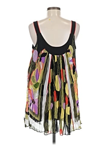 Bisou Bisou Sleeveless Blouse (view 2)