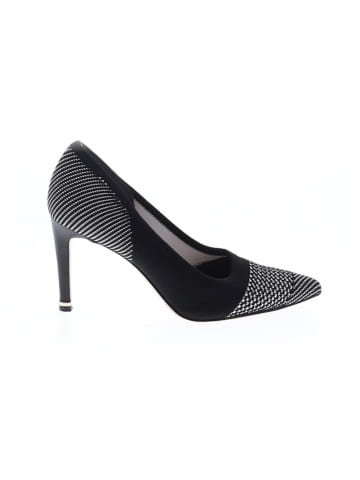 Kenneth Cole New York Heels (view 1)