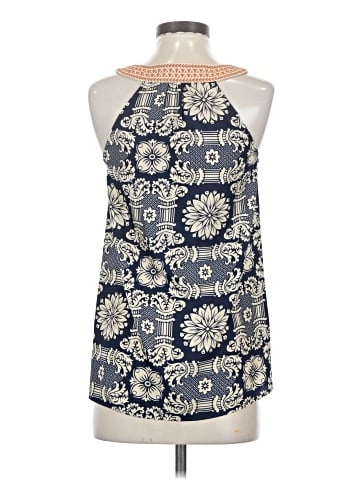 Le Sample Sleeveless Blouse (view 2)