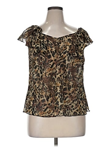 Venezia Jeans Clothing Co. Sleeveless Blouse (view 1)