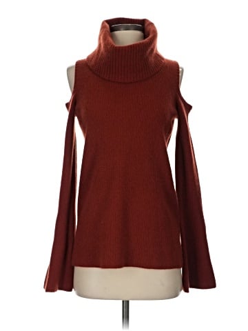 Neiman Marcus Cashmere Pullover Sweater (view 1)