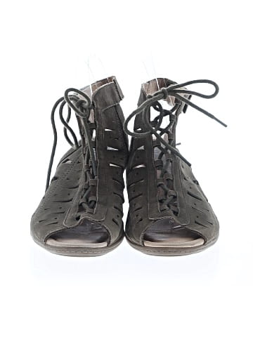 Earth Ankle Boots (view 2)
