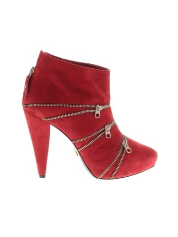Pour La Victoire Ankle Boots (view 1)