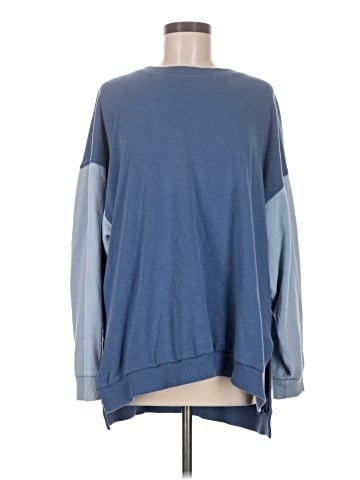 American Eagle Outfitters Pullover Sweater (view 1)