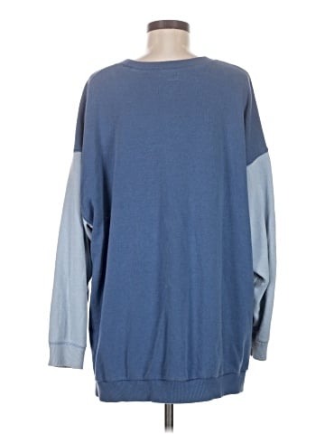 American Eagle Outfitters Pullover Sweater (view 2)