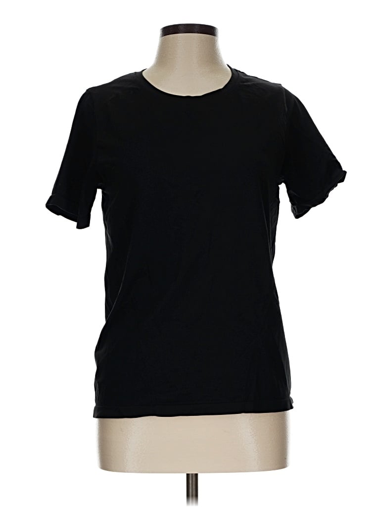 Pre-owned Fabletics Short Sleeve T-shirt In Black