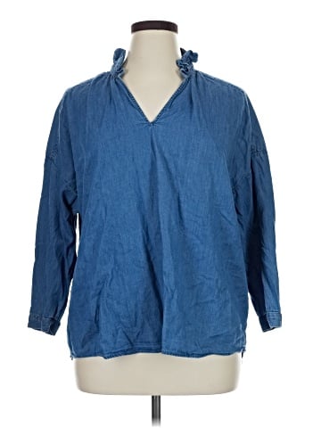 Crown & Ivy 3/4 Sleeve Button-Down Shirt (view 1)