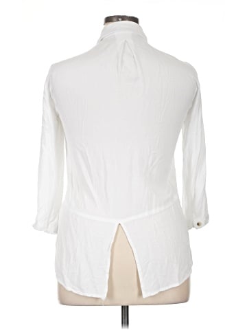 Sim & Sam 3/4 Sleeve Button-Down Shirt (view 2)