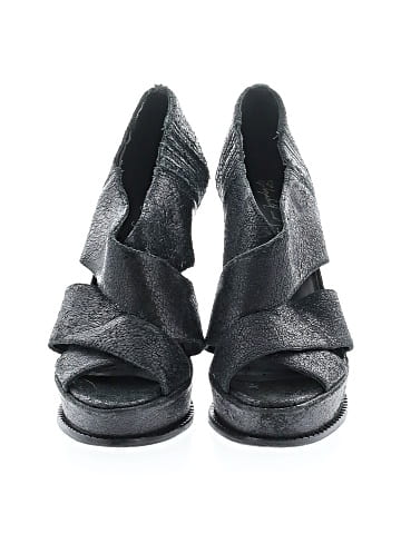 Elizabeth and James Sandals (view 2)