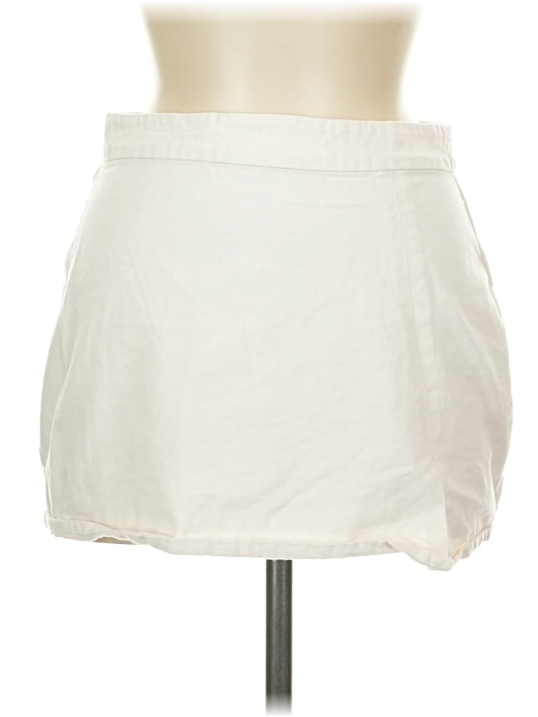 Pre-owned Billabong Casual Skirt In White