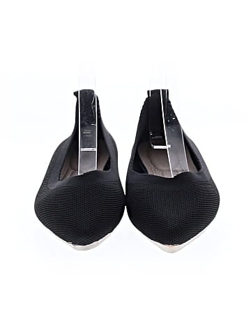Unbranded Flats (view 2)