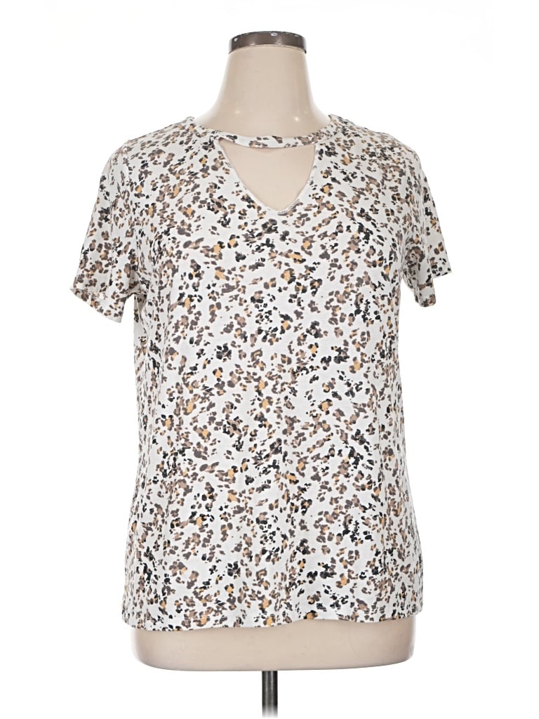 Pre-owned Lane Bryant Short Sleeve T-shirt In Ivory