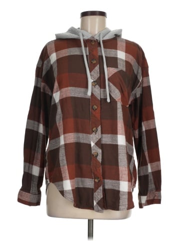 Maurices Long Sleeve Button-Down Shirt (view 1)