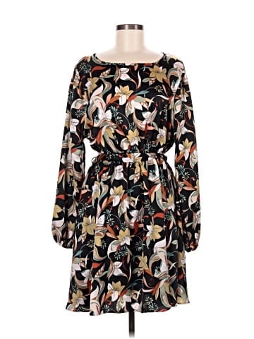 Pixi + Ivy Casual Dress (view 1)