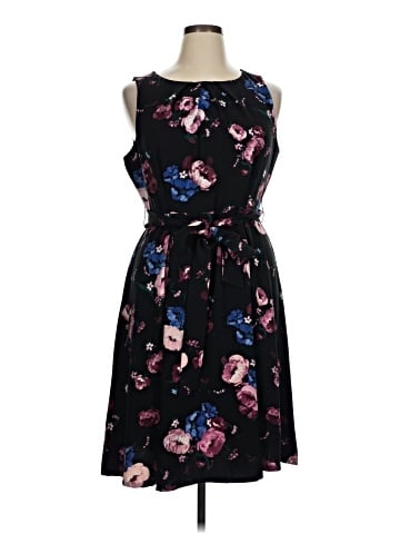 Elle Casual Dress (view 1)